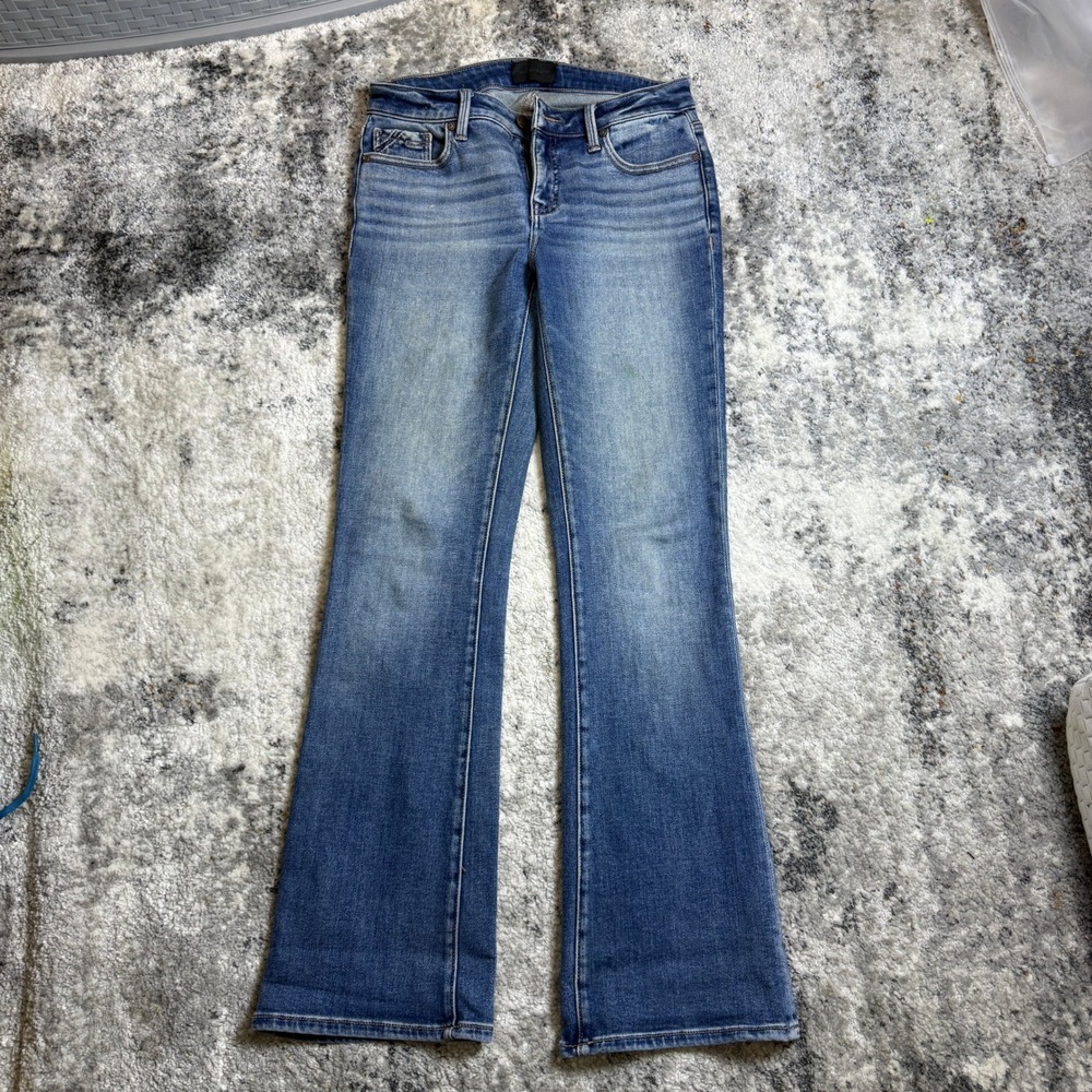 Buckle Women's Boot Cut Jeans - Blue Wash